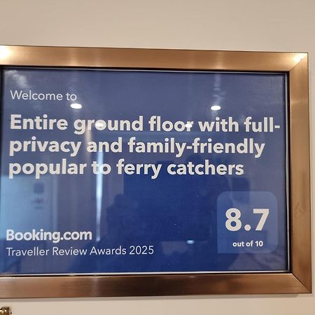 Entire Ground Floor With Full-Privacy And Family-Friendly Popular To Ferry Catchers Wellington Extérieur photo